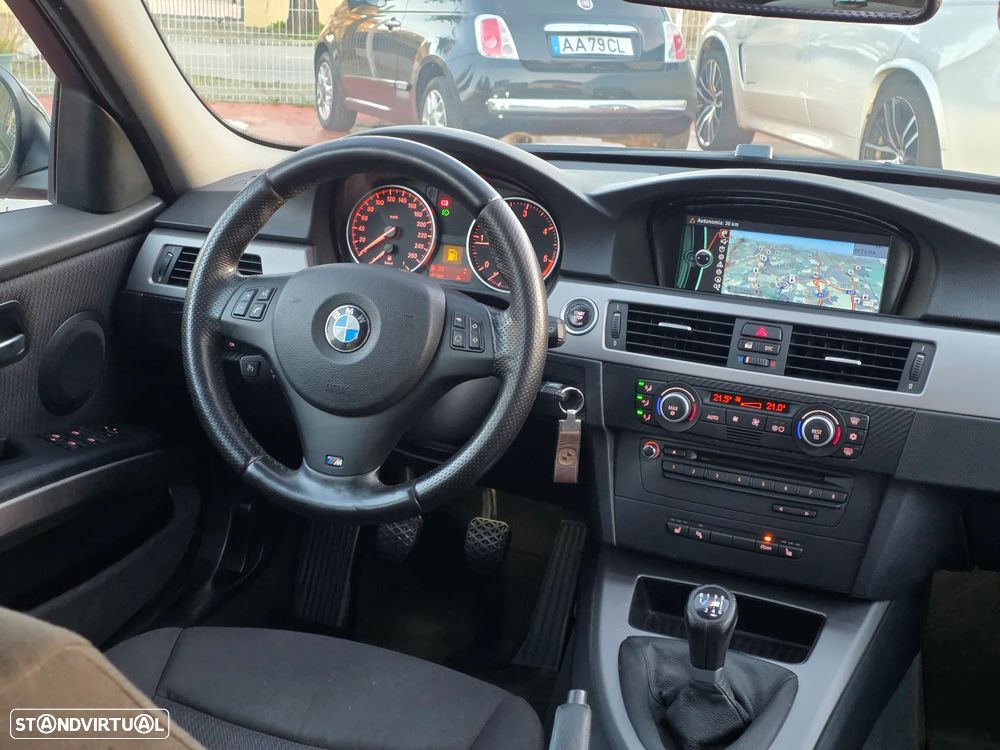 BMW 320 d Touring Navigation - 5