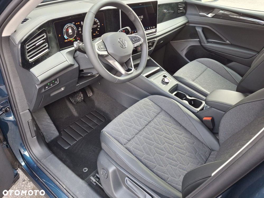 Volkswagen Tiguan - 9