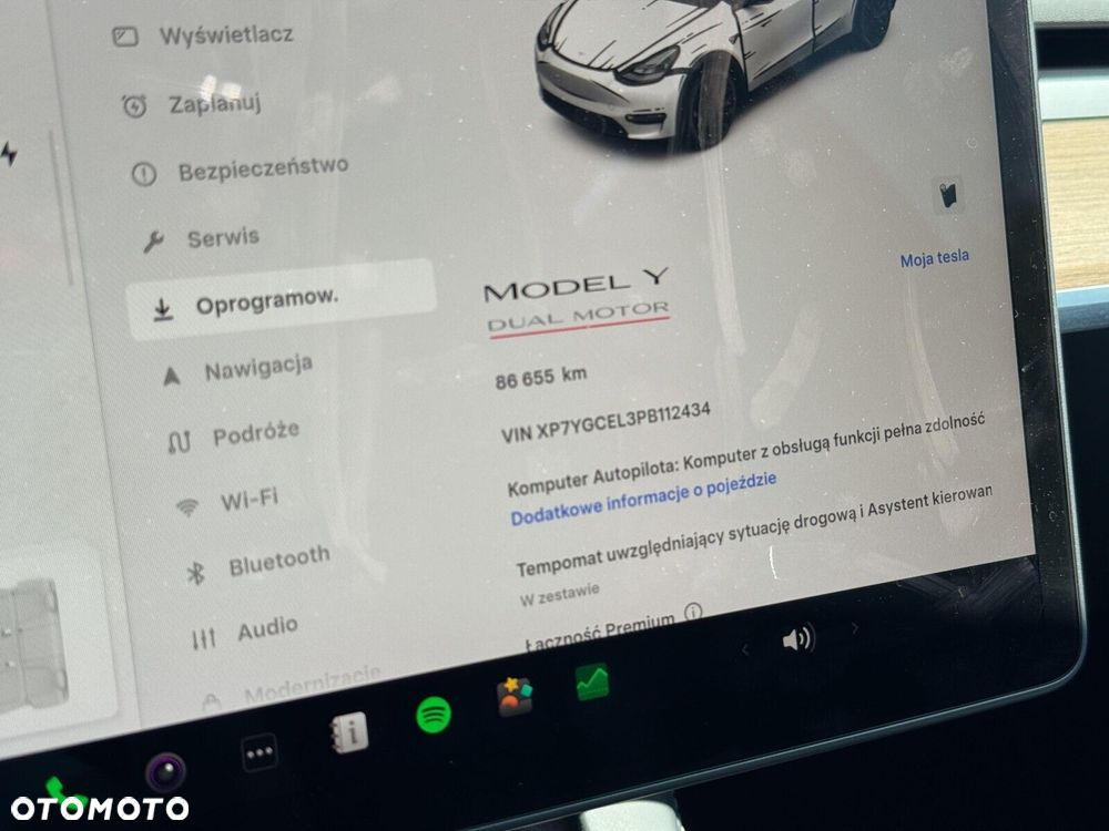 Tesla Model Y Performance AWD - 17