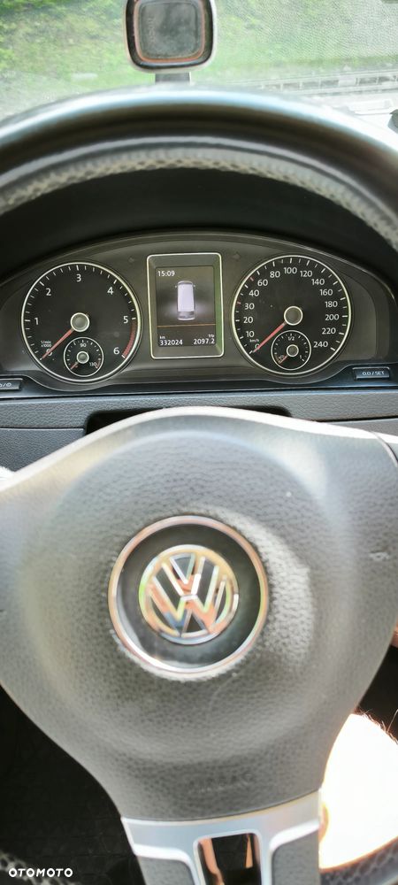 Volkswagen Multivan - 2