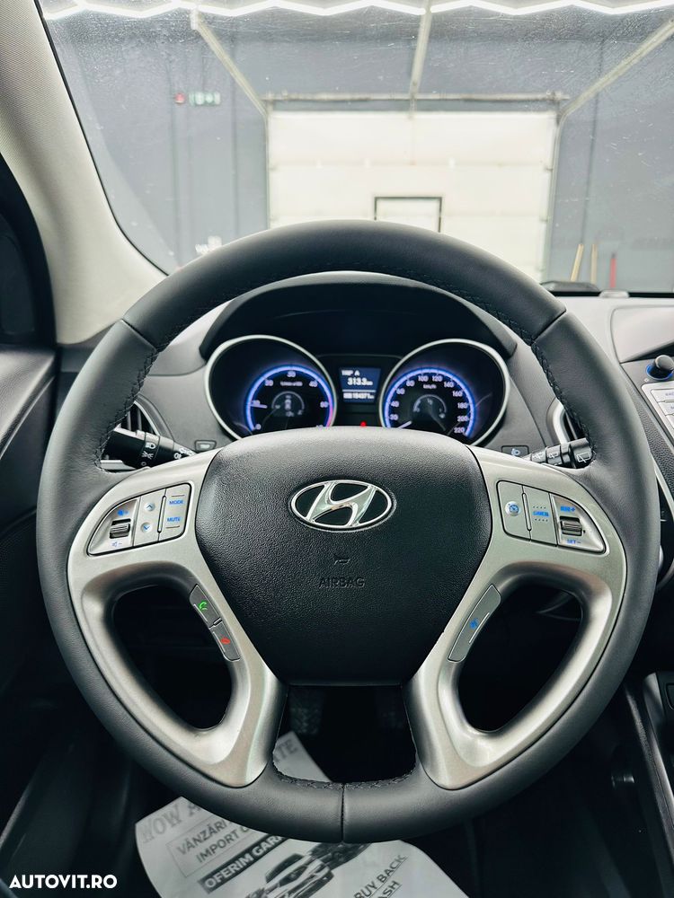 Hyundai ix35 1.7 CRDI 2WD Fifa World Cup Edition - 32