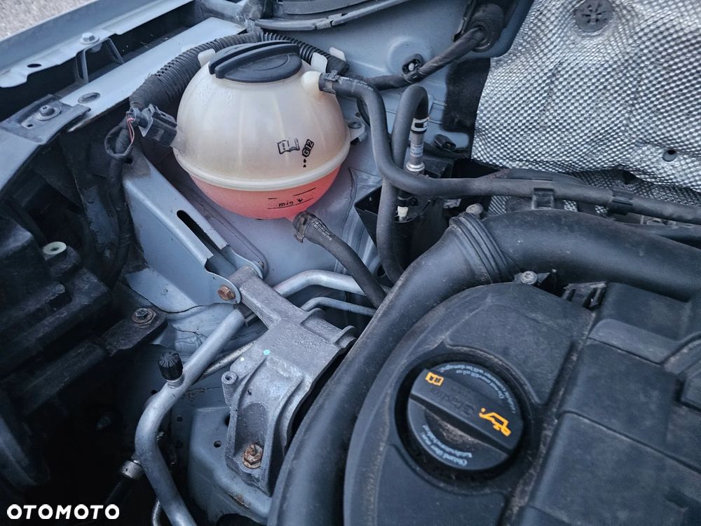 Volkswagen Tiguan - 21