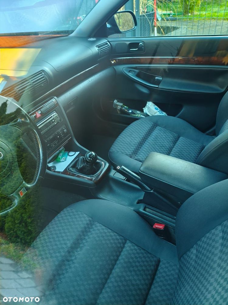 Audi A4 Avant 1.9 TDI - 10