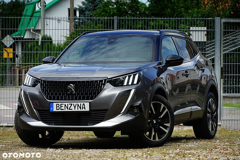 Peugeot 2008 PureTech 130 EAT8 GT - 1