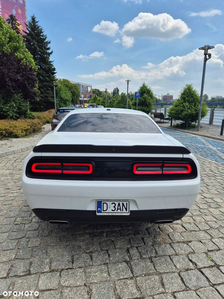 Dodge Challenger 3.6 SXT - 10