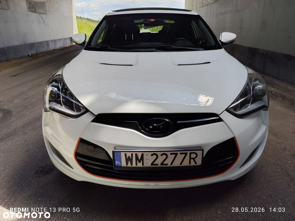Hyundai Veloster - 2