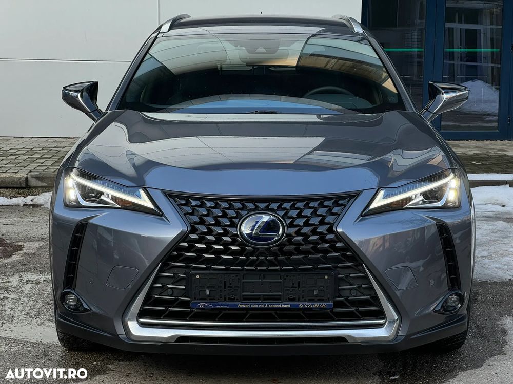 Lexus UX 250h FWD Executive - 2