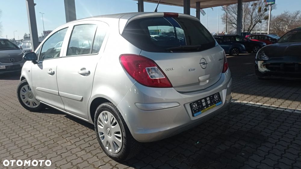 Opel Corsa 1.2 16V Enjoy - 13