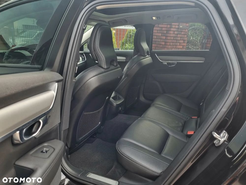 Volvo V90 Cross Country D4 AWD Geartronic Pro - 12