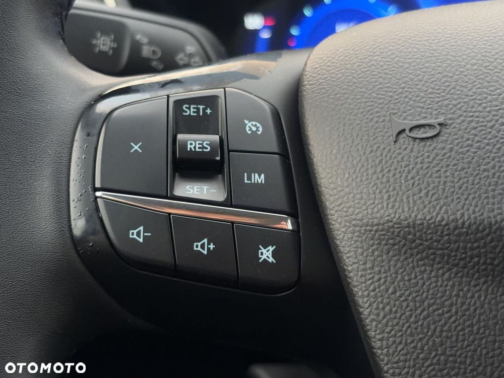 Ford Kuga 2.5 FHEV FWD Titanium - 18