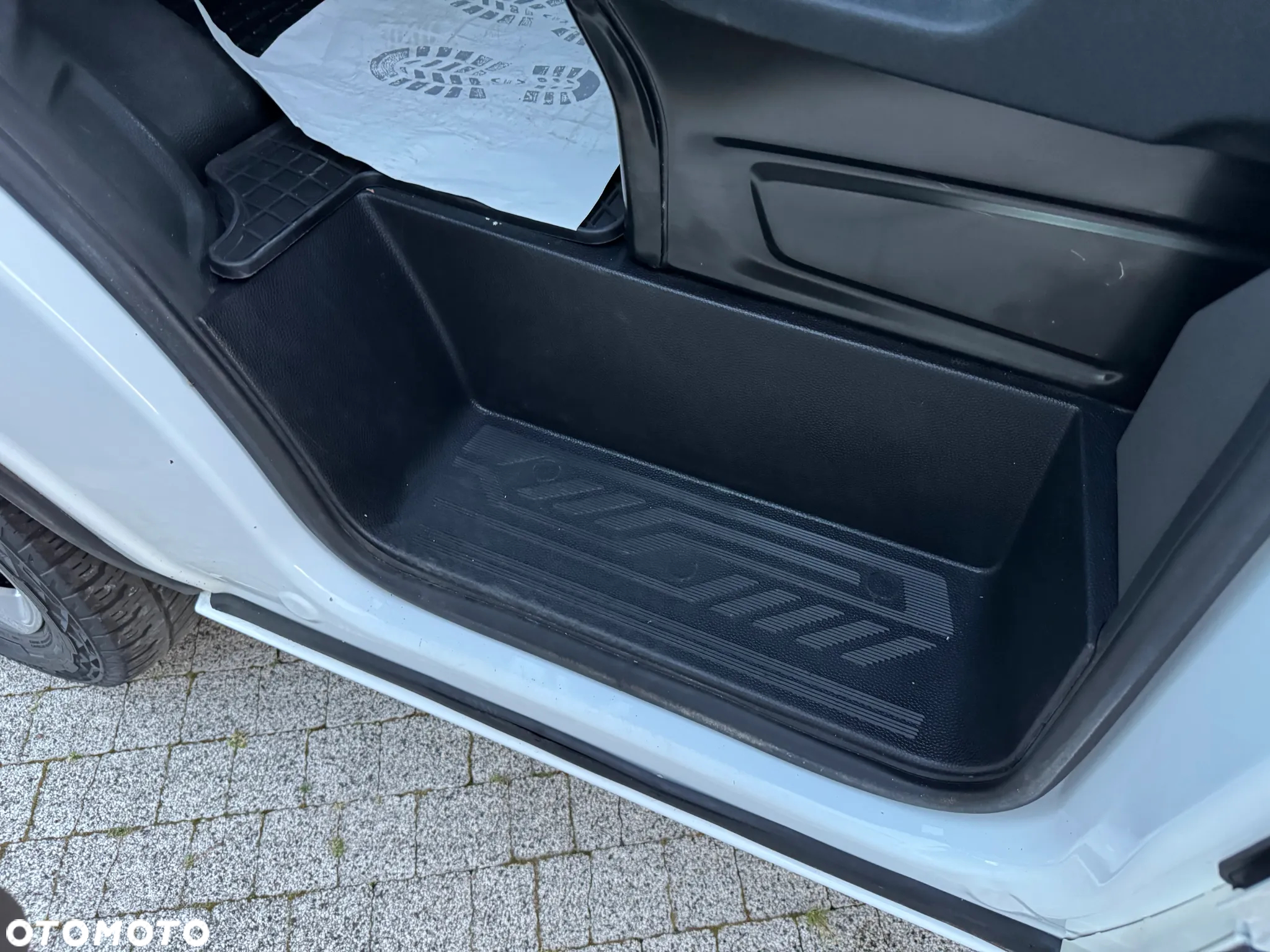 Ford TRANSIT CUSTOM - 19