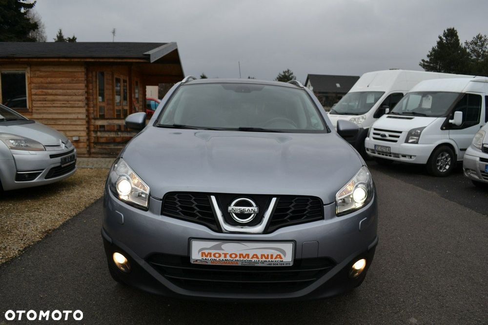 Nissan Qashqai - 2