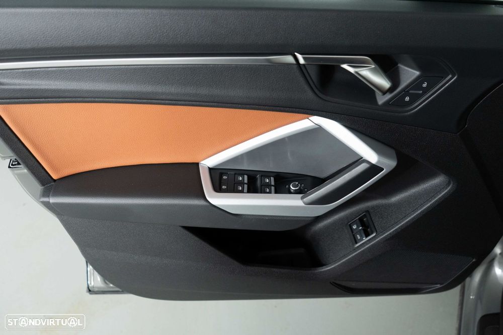 Audi Q3 45 TFSIe S tronic - 25