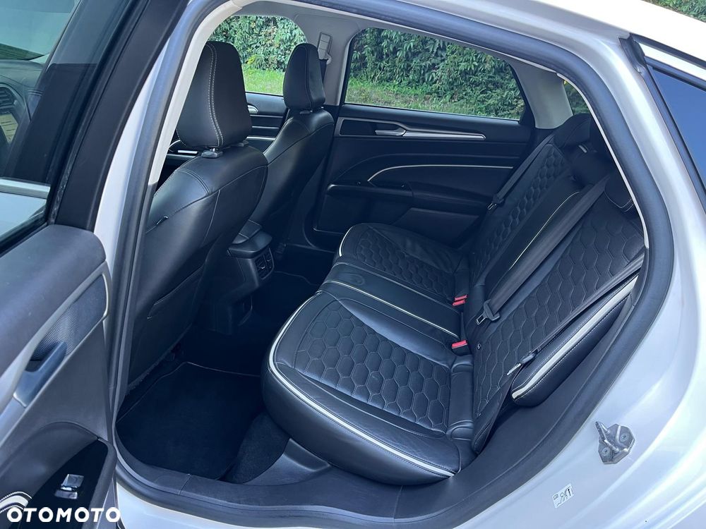 Ford Mondeo Vignale 2.0 Hybrid - 17