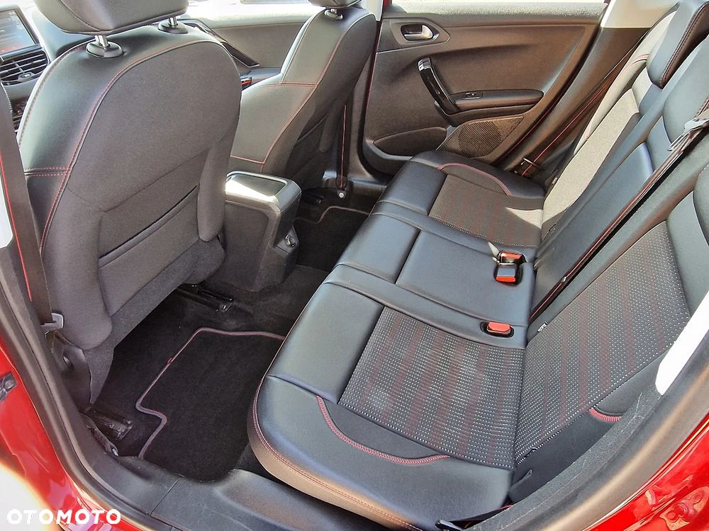 Peugeot 2008 PureTech 110 Stop&Start GT-Line Edition - 9