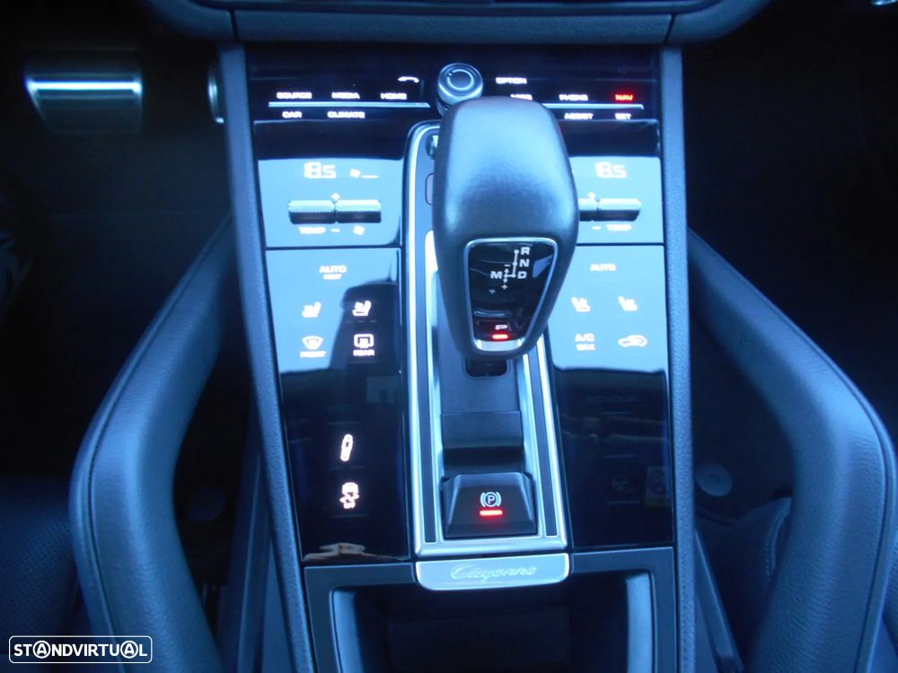 Porsche Cayenne S Platinum Edition - 21