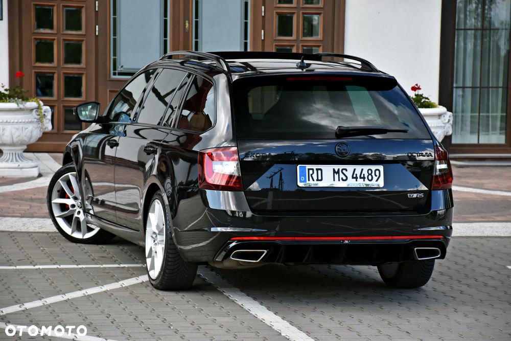 Skoda Octavia 2.0 TDI DSG RS - 13