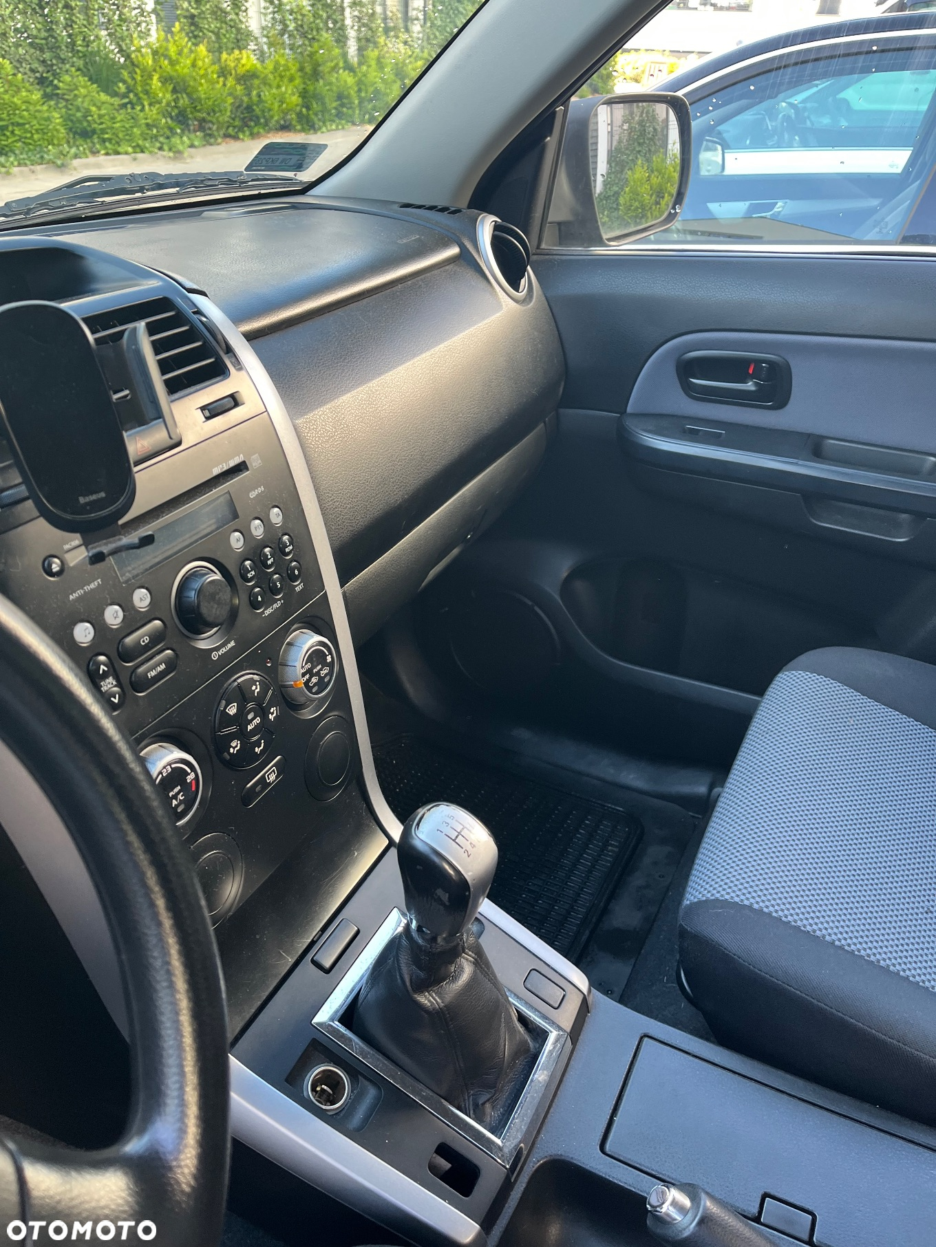 Suzuki Grand Vitara 1.6 - 17