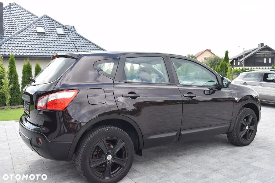 Nissan Qashqai 2.0 visia - 22