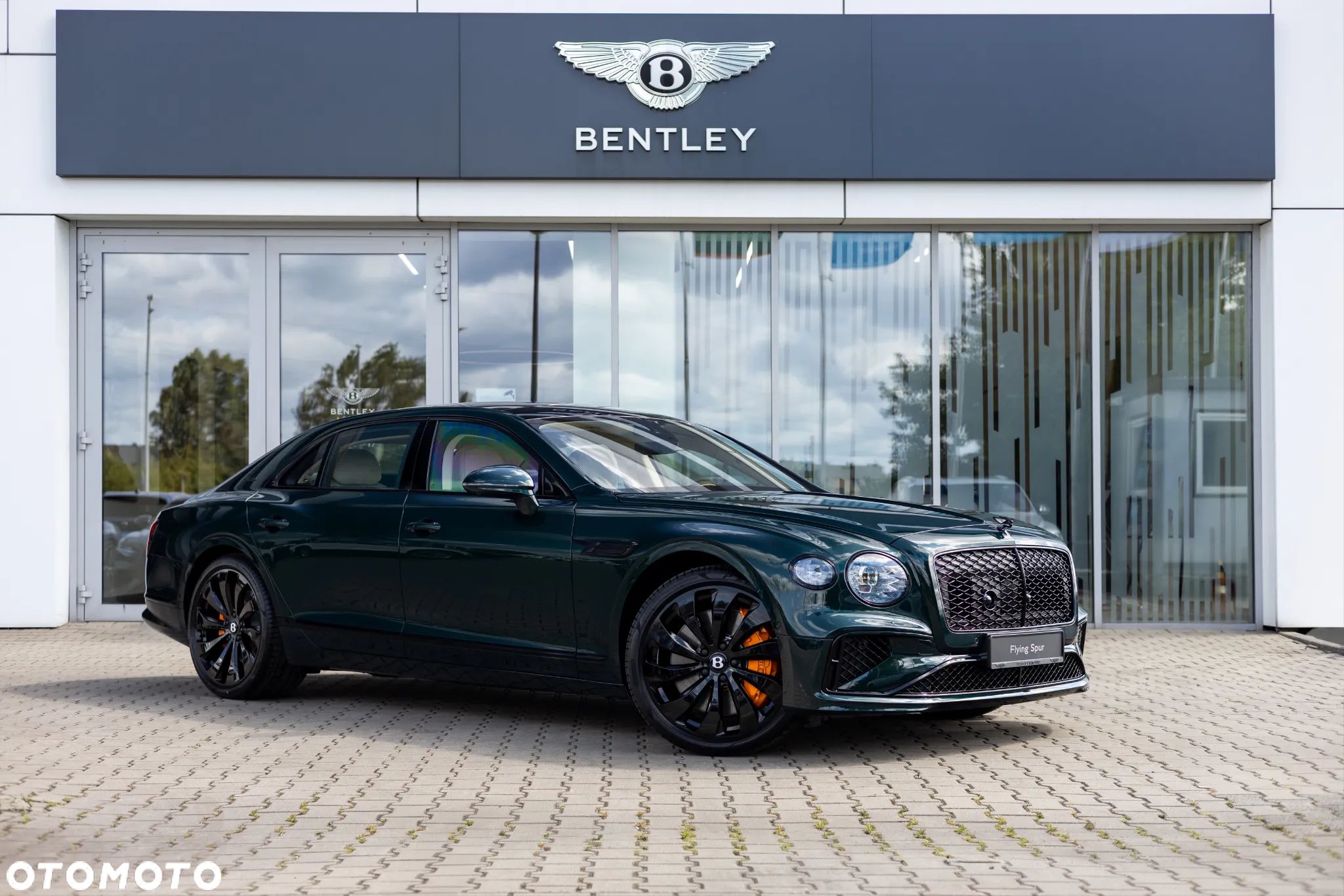 Bentley Flying Spur - 1