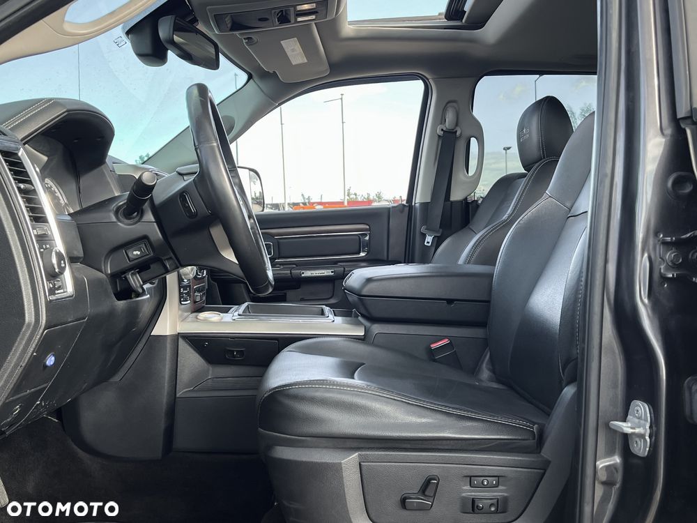 Dodge RAM 1500 5.7 4x4 - 12