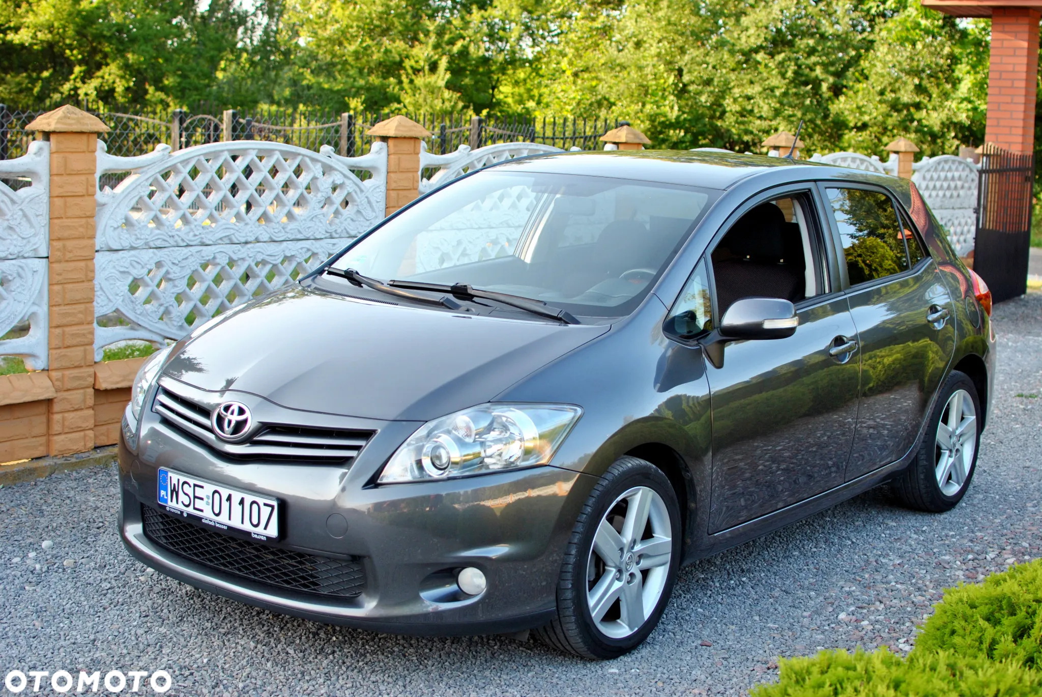Toyota Auris 1.6 Selection - 14