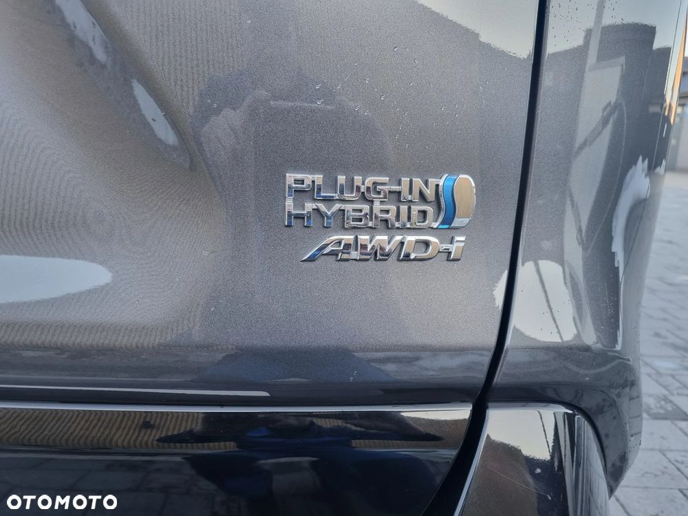 Toyota RAV4 - 8