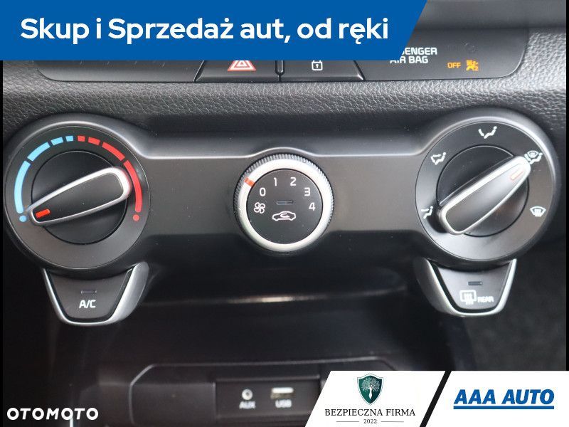 Kia Rio - 14