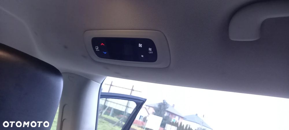 Chrysler Pacifica - 10