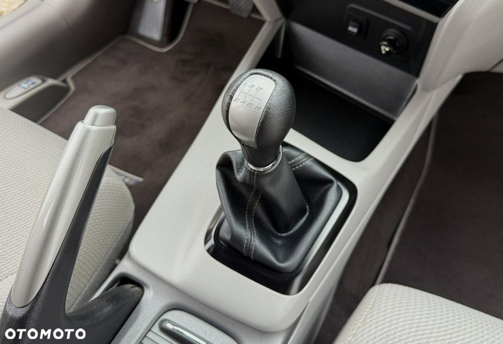 Honda Civic 1.8 i-VTEC Comfort - 27