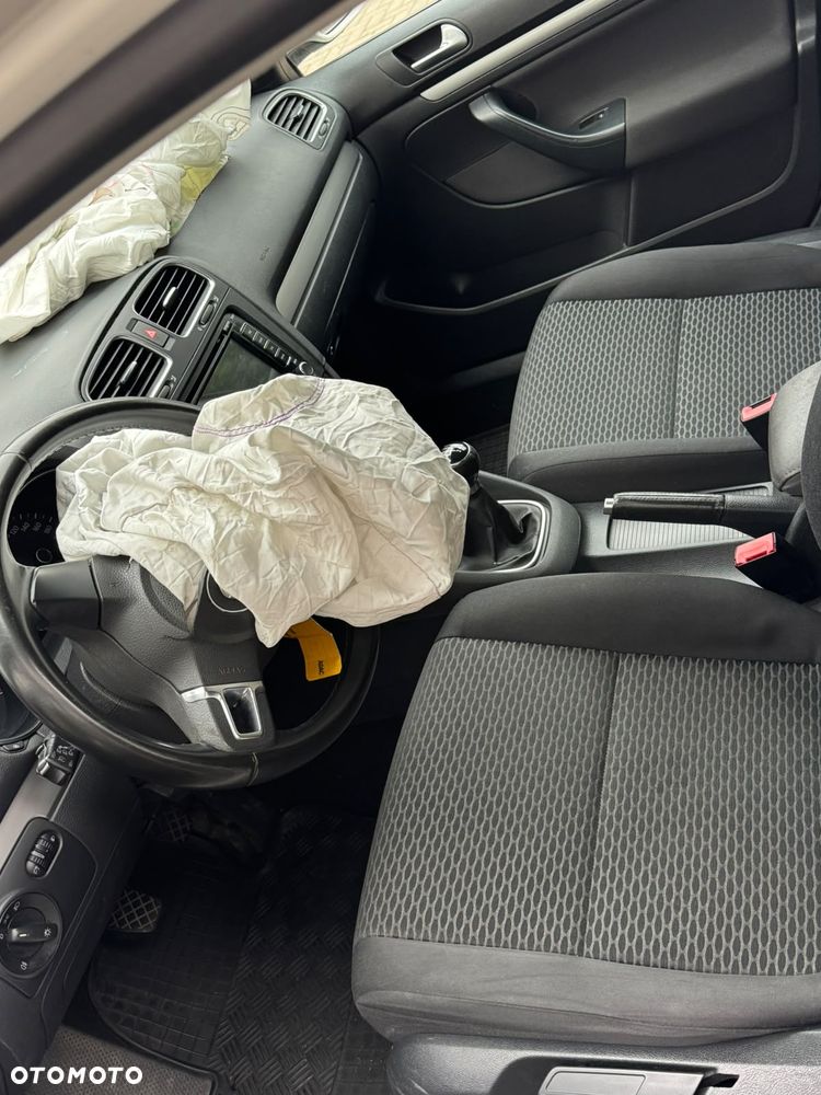 Volkswagen Golf 1.2 TSI BlueMot Comfortline - 8