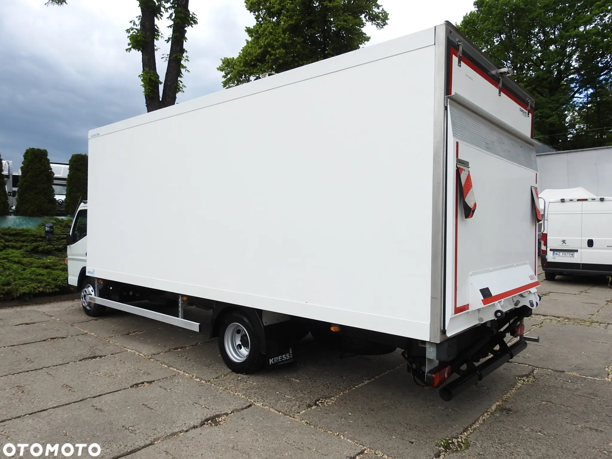 Mitsubishi CANTER FUSO 7C15 KONTENER CHŁODNIA WINDA 14 PALET -4*C ZASILANIE 230V KLIMATYZACJA AUTOMATYCZNA SKRZYNIA 150KM  [1866] - 10