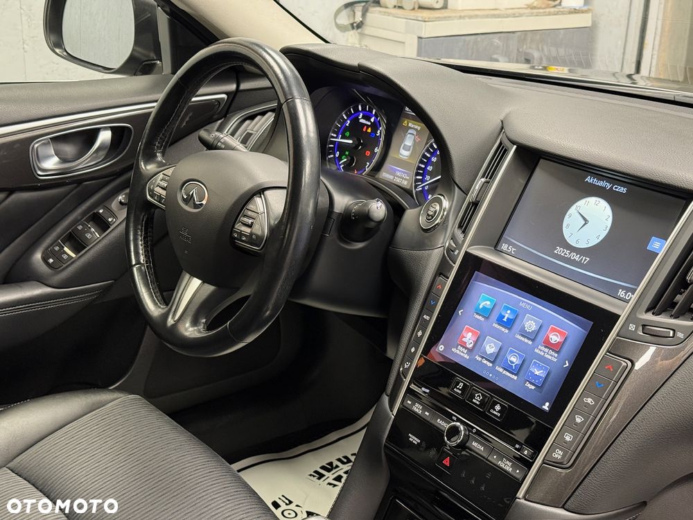 Infiniti Q50 2.2d - 13