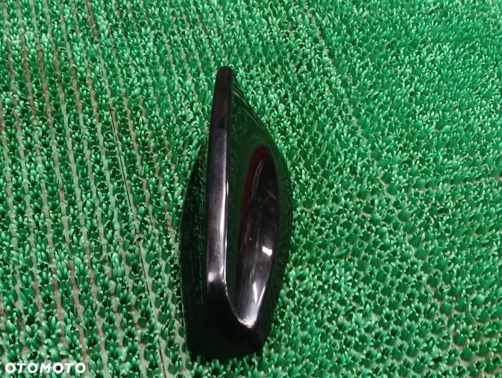 LAND ROVER DISCOVERY 5 3.0 SDV6 16-20r Antena Dachowa Rekinek - 2