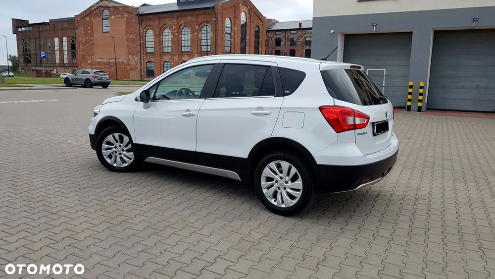Suzuki S-Cross - 11