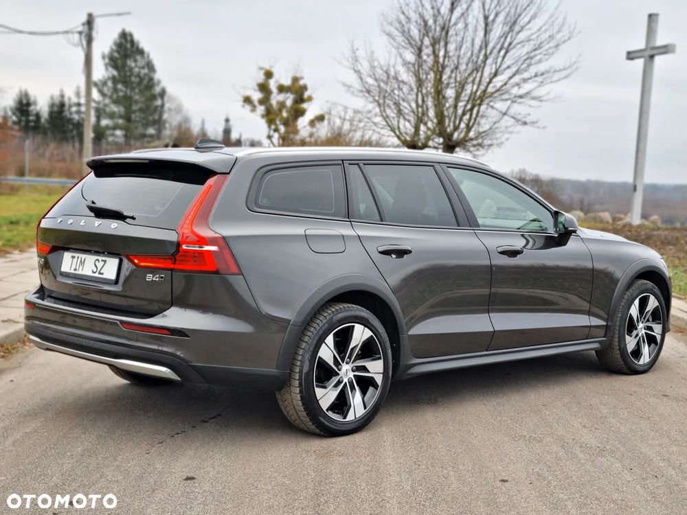 Volvo V60 Cross Country B4 D AWD Geartronic Pro - 14