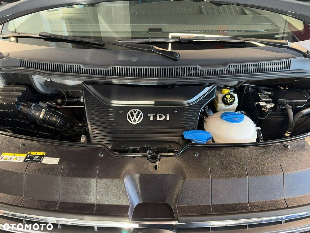 Volkswagen Multivan - 33