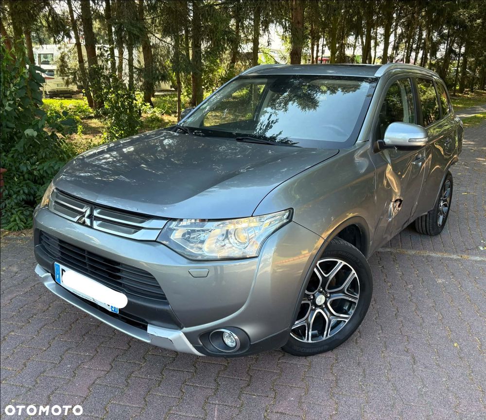 Mitsubishi Outlander - 3