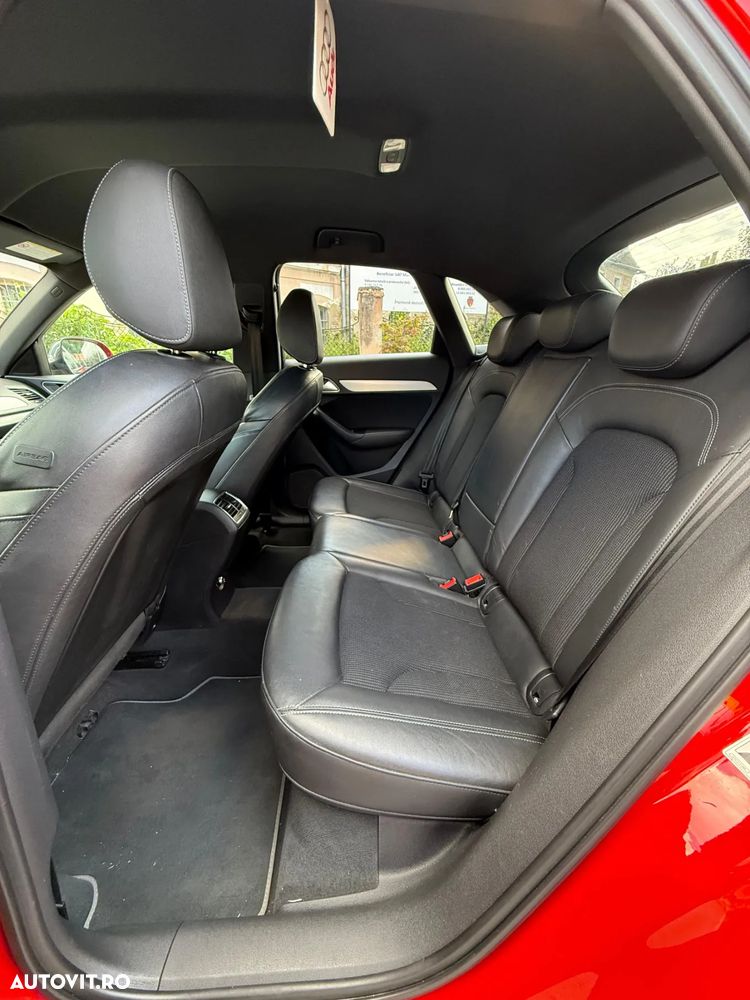 Audi Q3 2.0 35 TDI S tronic quattro S Line - 12
