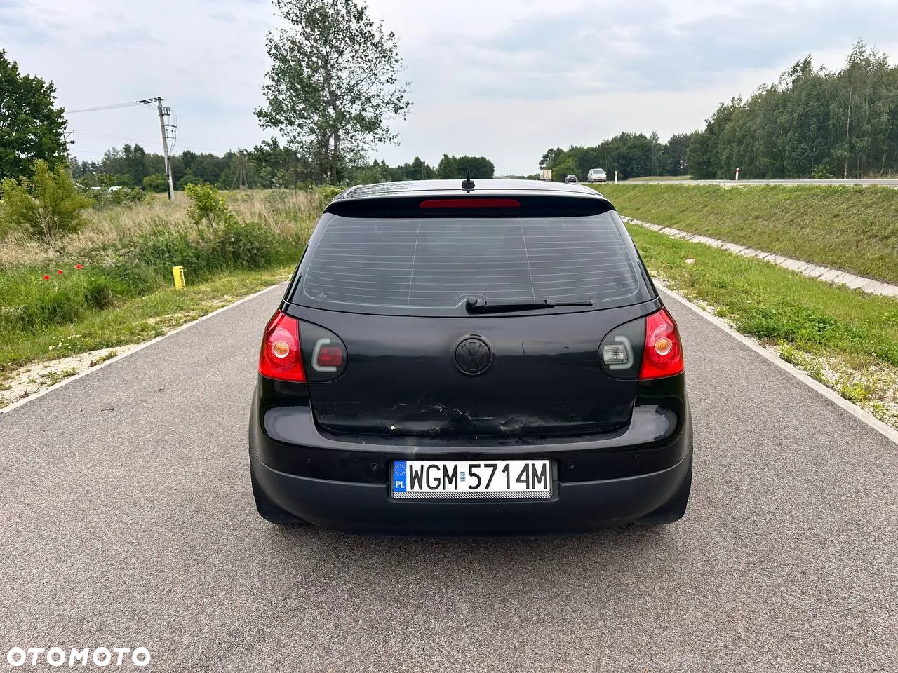 Volkswagen Golf 1.6 FSI Sportline - 4