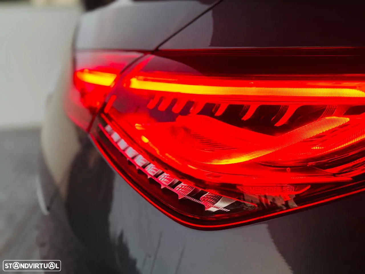 Mercedes-Benz CLA 250 e Shooting Brake AMG Line - 27