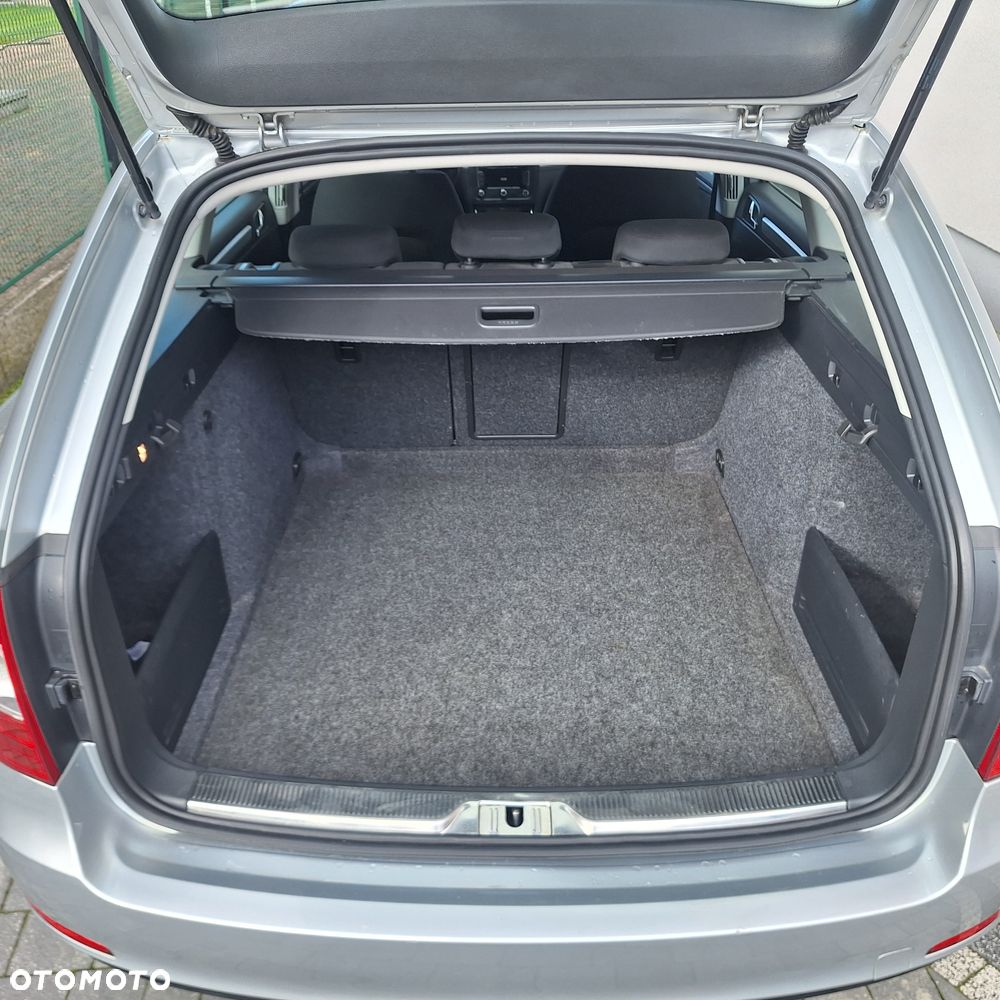 Skoda Superb 2.0 TDI Ambition DSG - 16