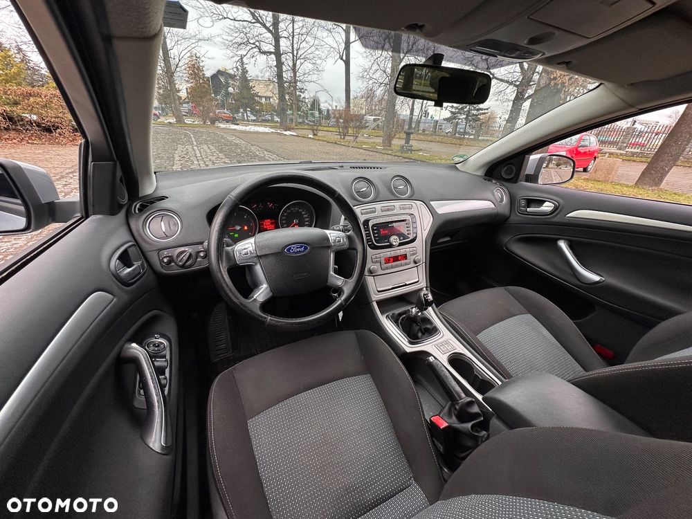 Ford Mondeo 2.0 TDCi Concept - 14