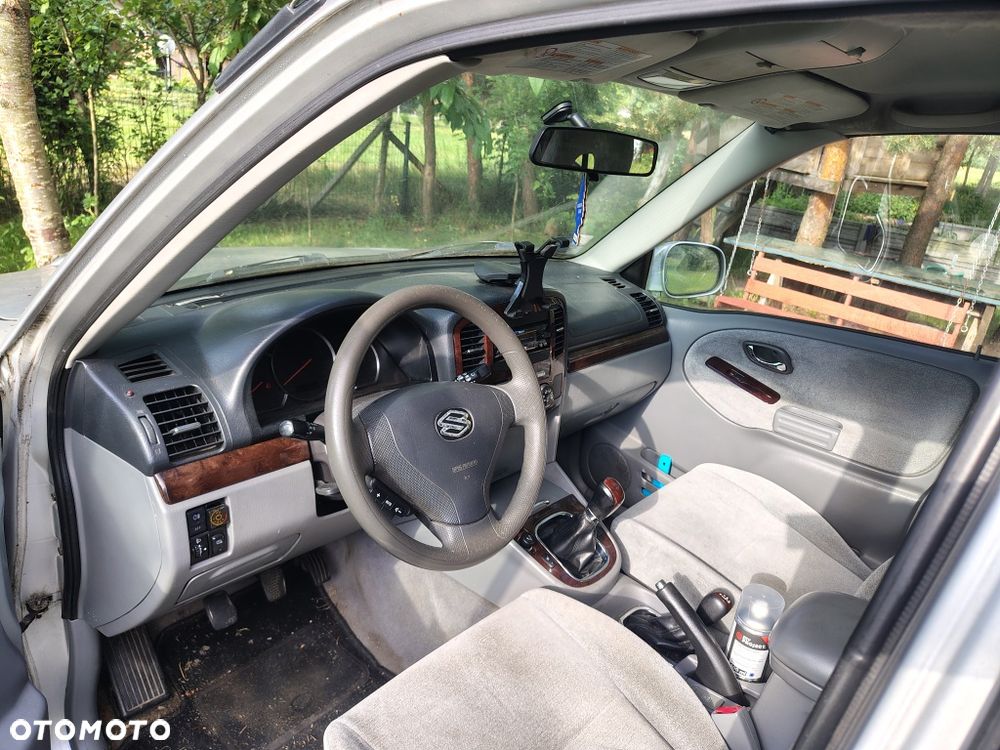 Suzuki Grand Vitara - 2