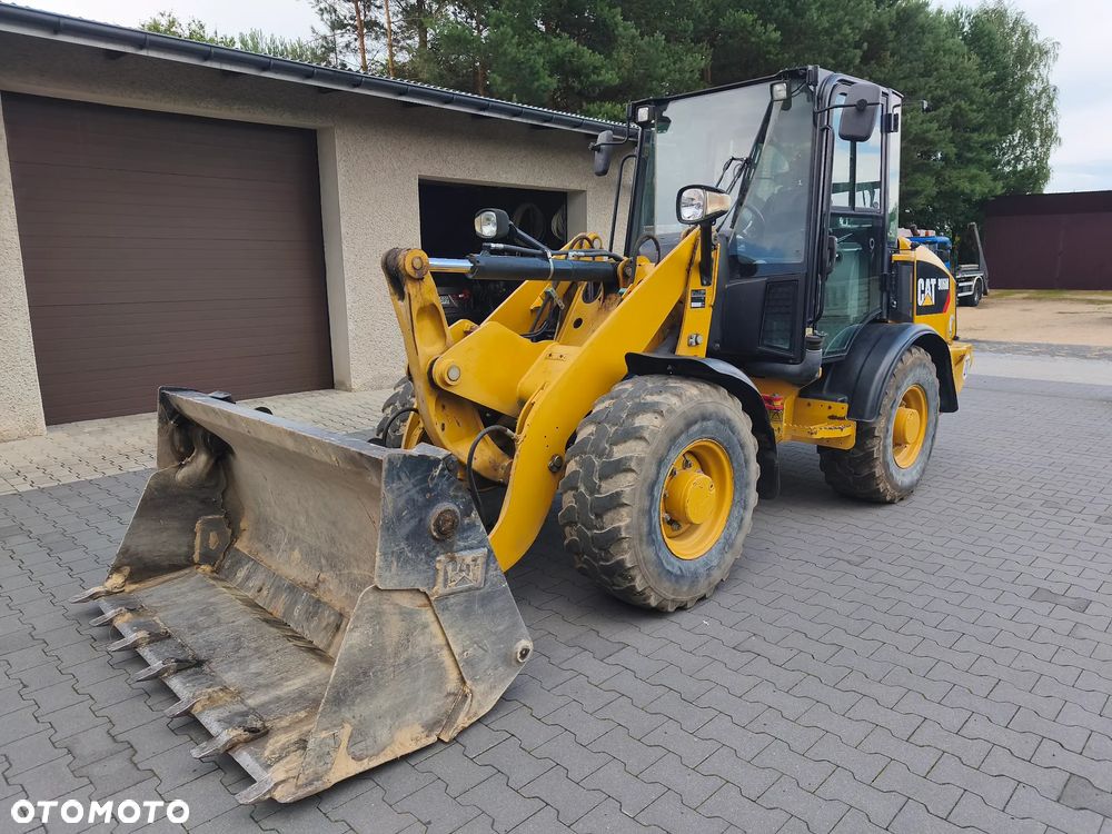 Caterpillar 908 - CATERPILLAR 906 - YANMAR V80 - 18