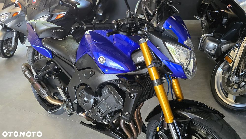Yamaha FZ8 - 24