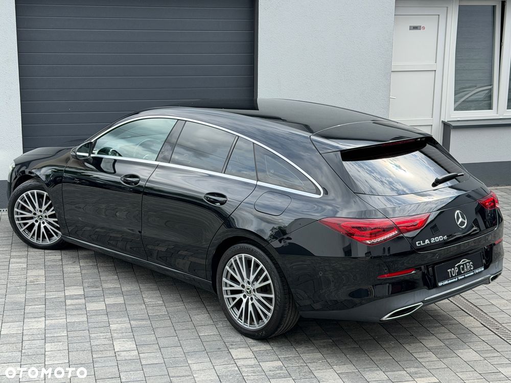 Mercedes-Benz CLA - 32