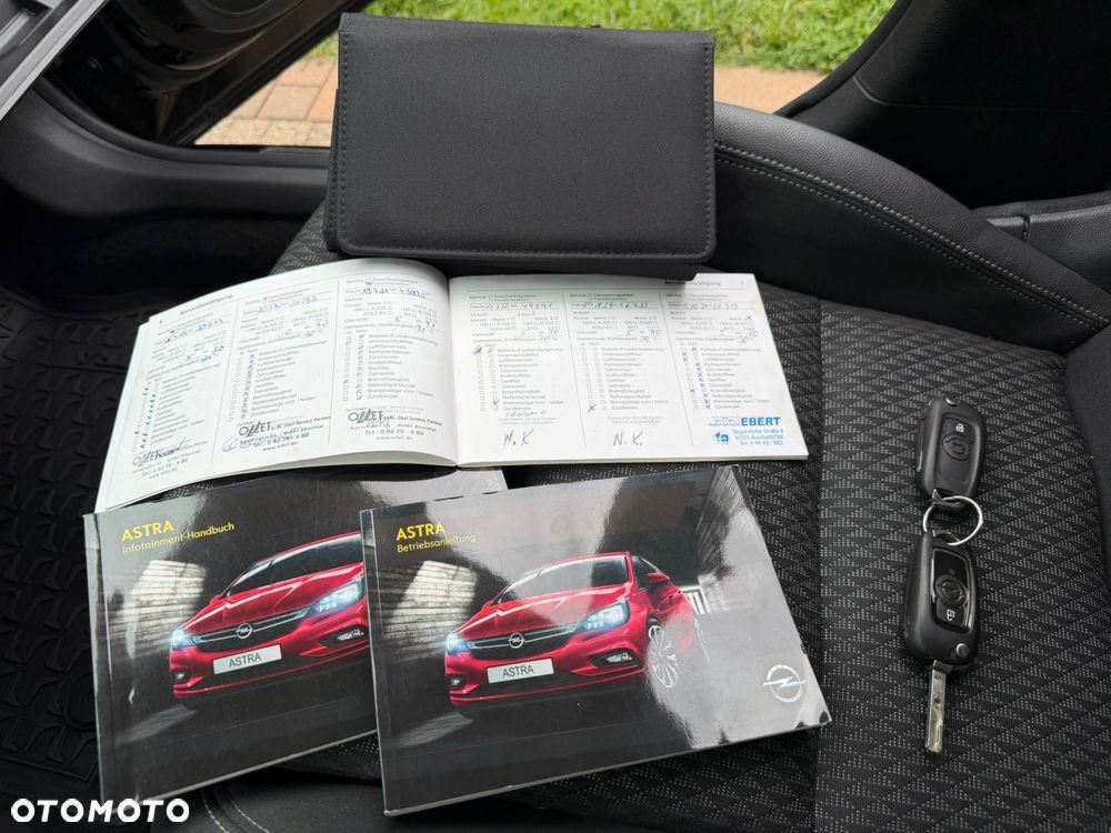 Opel Astra 1.4 T Dynamic S&S - 28