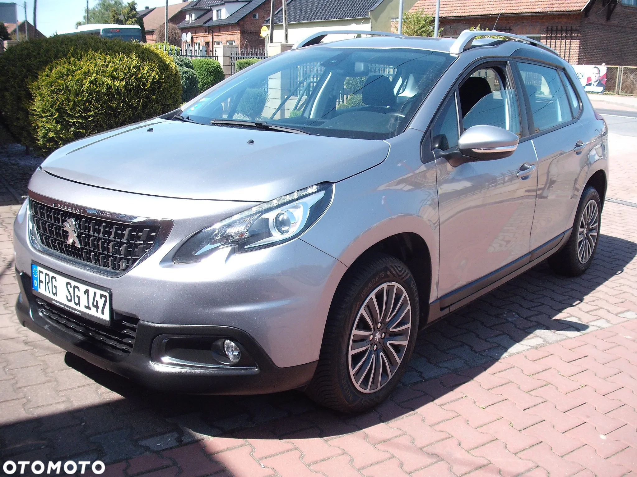 Peugeot 2008 - 7