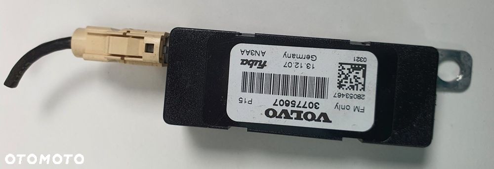 WZMACNIACZ ANTENY VOLVO C70 II 30775607 - 1